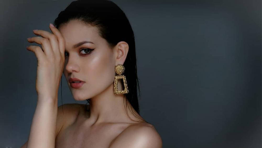 Superb! 10 Potret Memukau Yeli Rivera, Miss Universe Peru 2021