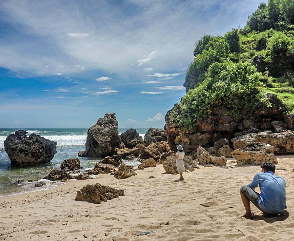 Pantai Butuh (instagram.com/iikmoejieb)