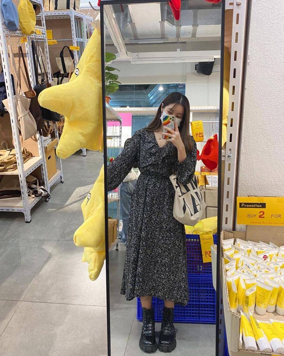Ciize Apichaya (instagram.com/ciizezphr)