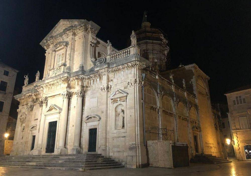 Dubrovnik Cathedral and Treasury (instagram.com/mauriciocontiasuaviagem)