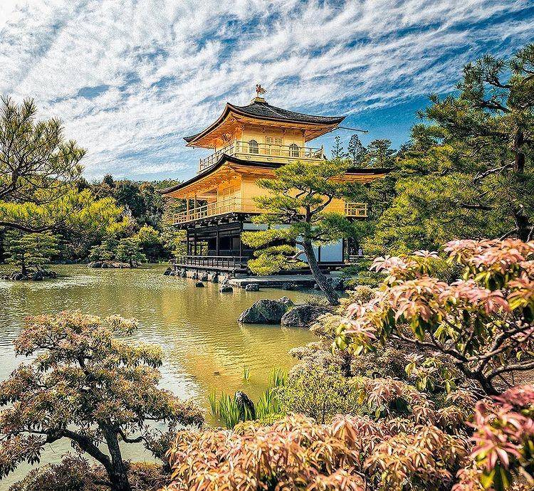 Kinkakuji (Instagram.com/larskruxphotography)