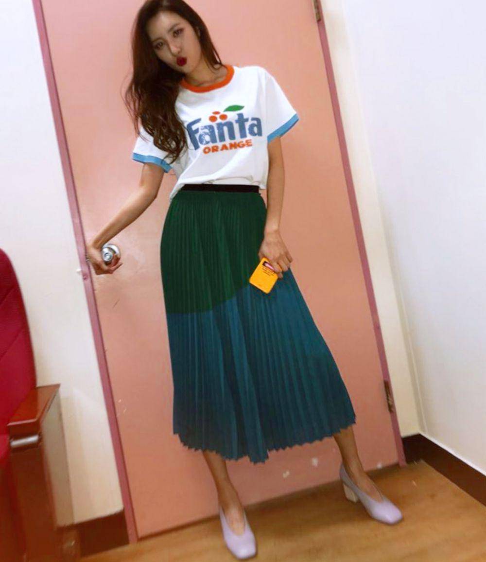 Bawahan rok ala Sunmi (instagram.com/miyayeah)