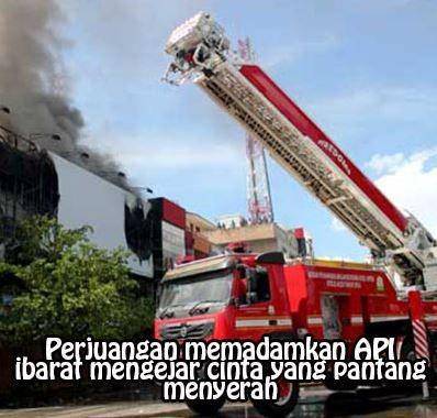meme pemadam kebakaran (instagram.com/captionkata)