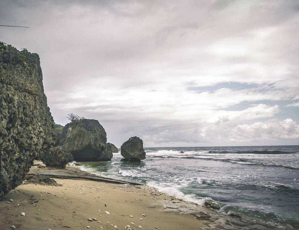Pantai Pringjono (instagram.com/renaay_)