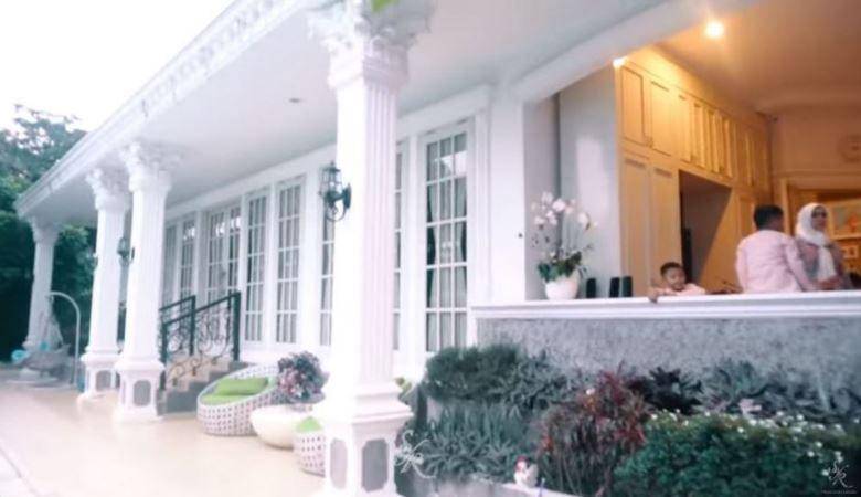 rumah Syahrini (YouTube.com/The Princess Syahrini)