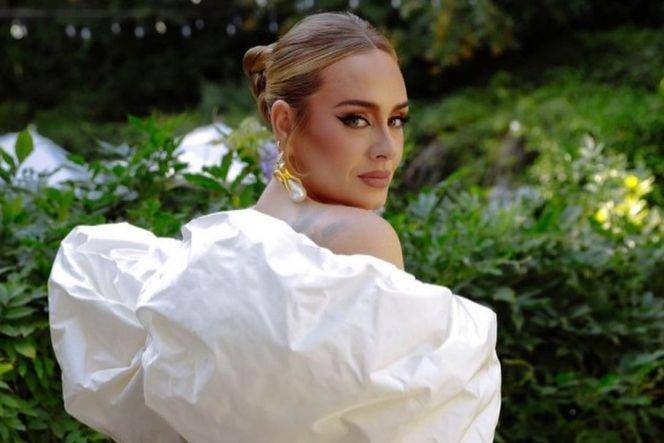 Adele dalam pemotretan bagi Vogue (instagram.com/adele)