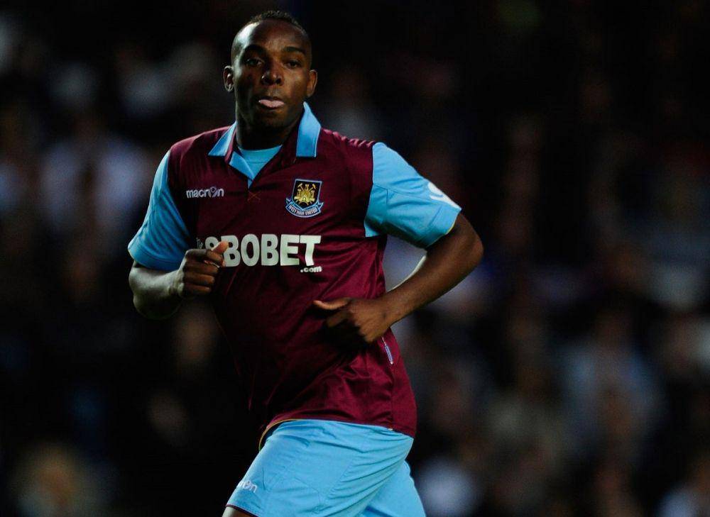 potret Benni McCarthy (standard.co.uk)