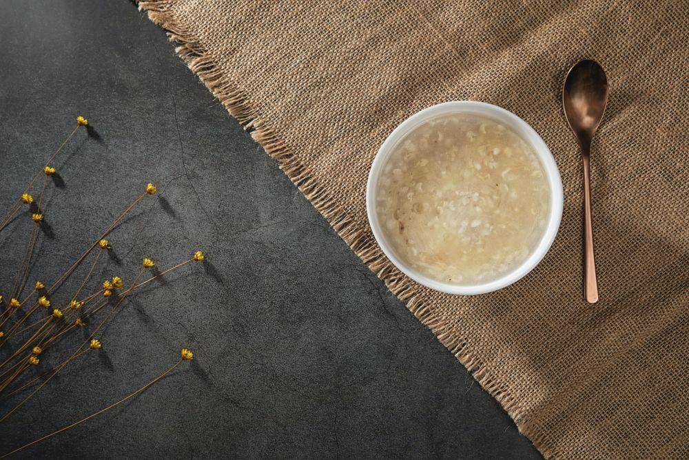 ilustrasi bubur (unsplash.com/Charles Chen)