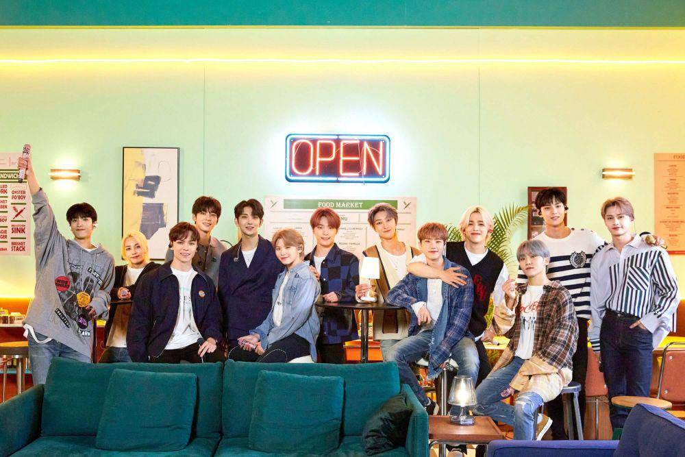 SEVENTEEN (twitter.com/pledis_17)