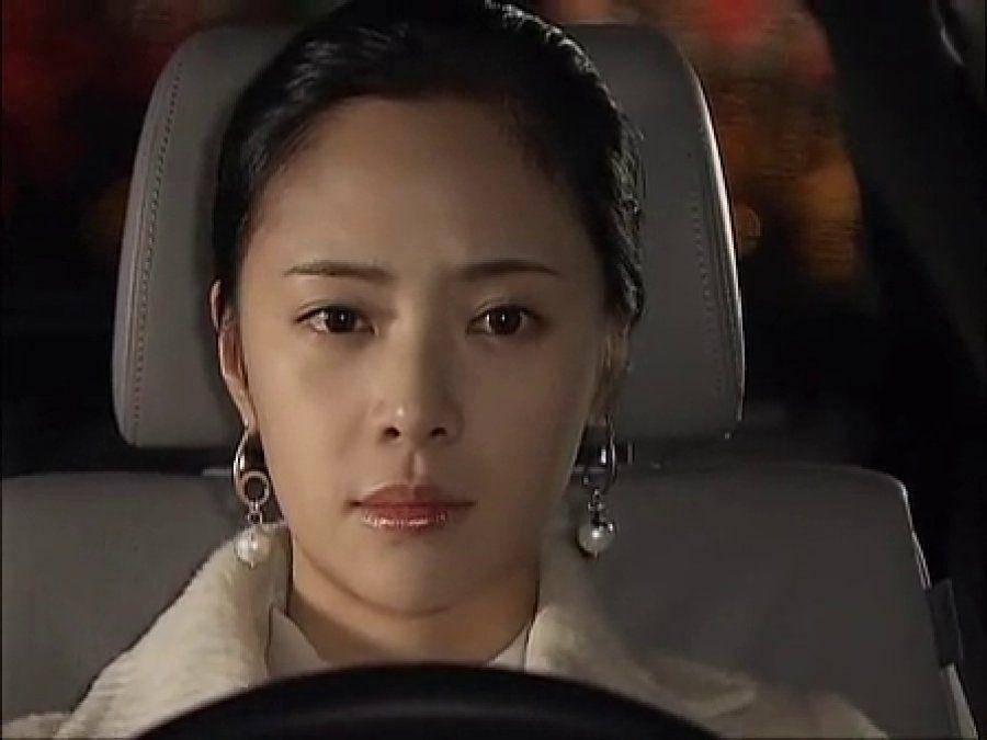 Hwang Jung Eum sebagai Lee Jung Min di To My Love (mydramalist.com)