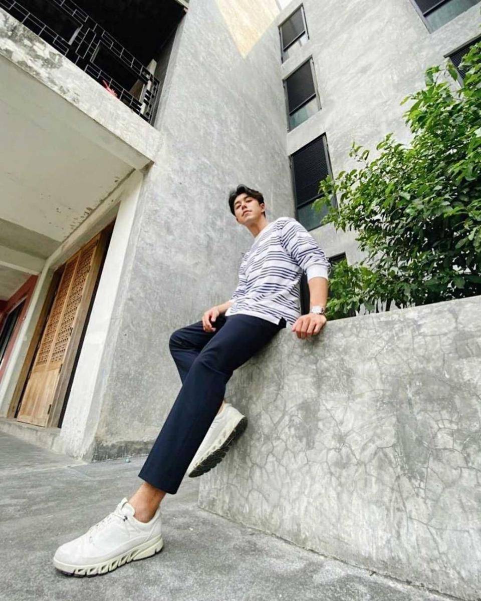 Inspirasi kaus ala Nine Naphat (instagram.com/naphat_nine)