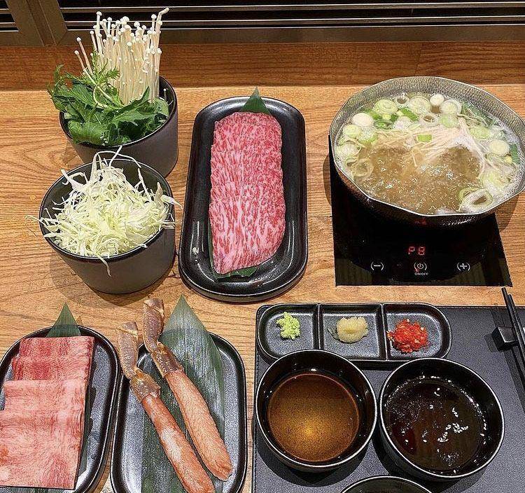 Shabu-Shabu (instagram.com/kurohouse.bkk)