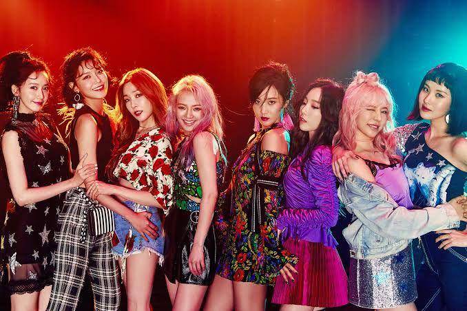 potret Girls Generation (kpop.fandom.com)