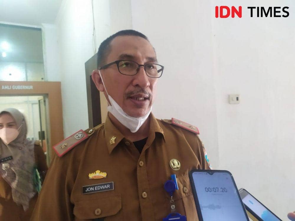 Pemprov) Lampung menyoroti kasus dugaan penggelapan dalam jabatan PT. Sumatra Surf Resort (SSR), bidang usaha perhotelan di Kecamatan Tanjung Setia, Kabupaten Pesisir Barat. (IDN Times/Tama Yudha Wiguna)