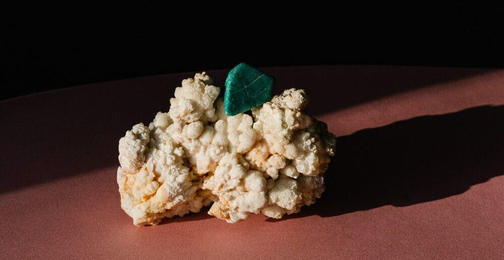 ilustrasi candy corn popcorn (pexels.com/Mikhail Nilov)