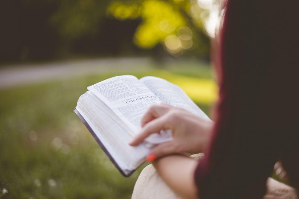 16 Ayat Alkitab tentang Kematian, Pengingat Agar Giat Beribadah