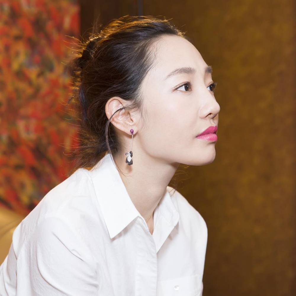 Bai Baihe (instagram.com/qeelinjewellery)