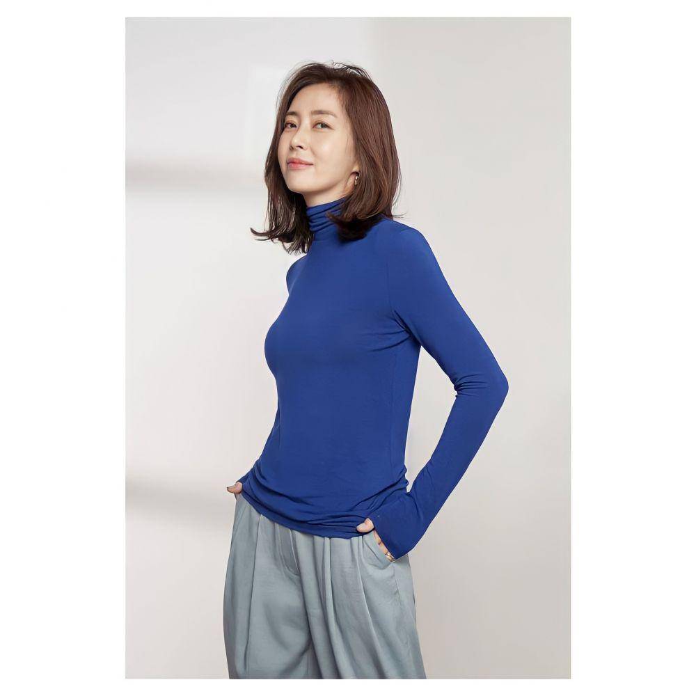 Song Yoon Ah (instagram.com/songyoona2015)