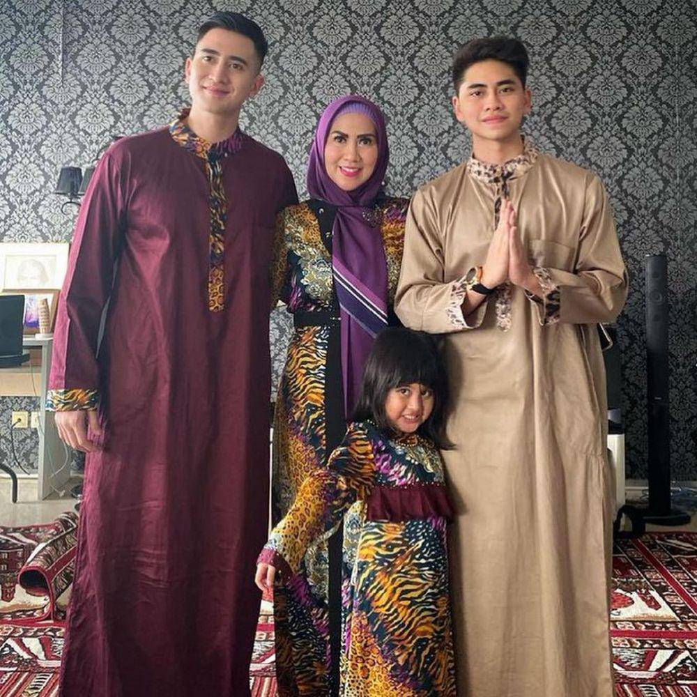 potret Venna Melinda dan buah hati (instagram.com/vennamelindareal)