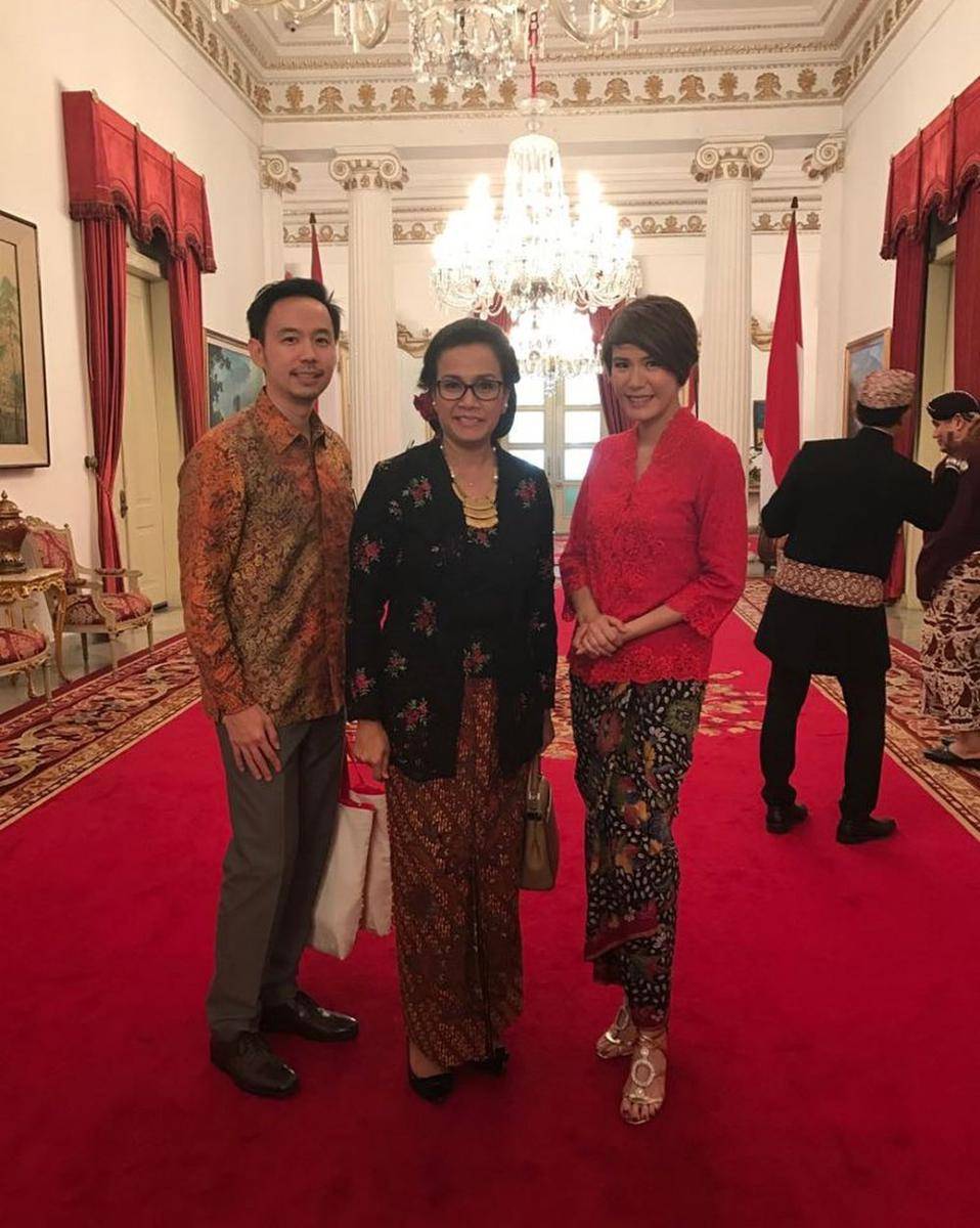 Kebaya dan Batik Olga Lydia (instagram.com/olgaly_dia)
