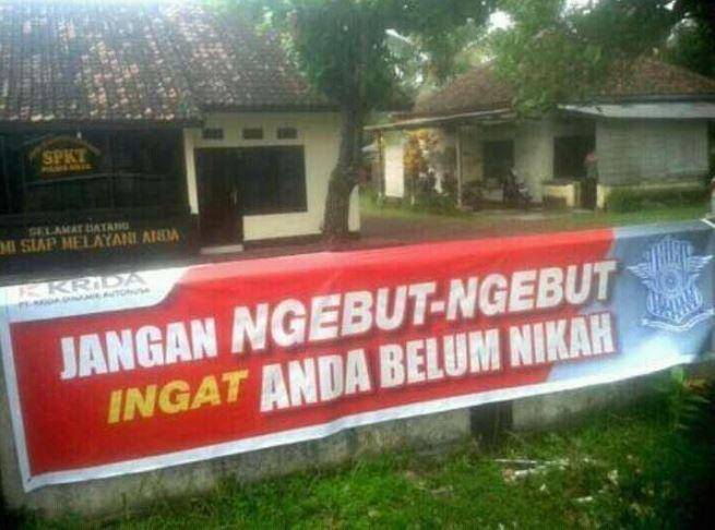 peringatan pelan-pelan di jalan (Instagram.com/receh.id)