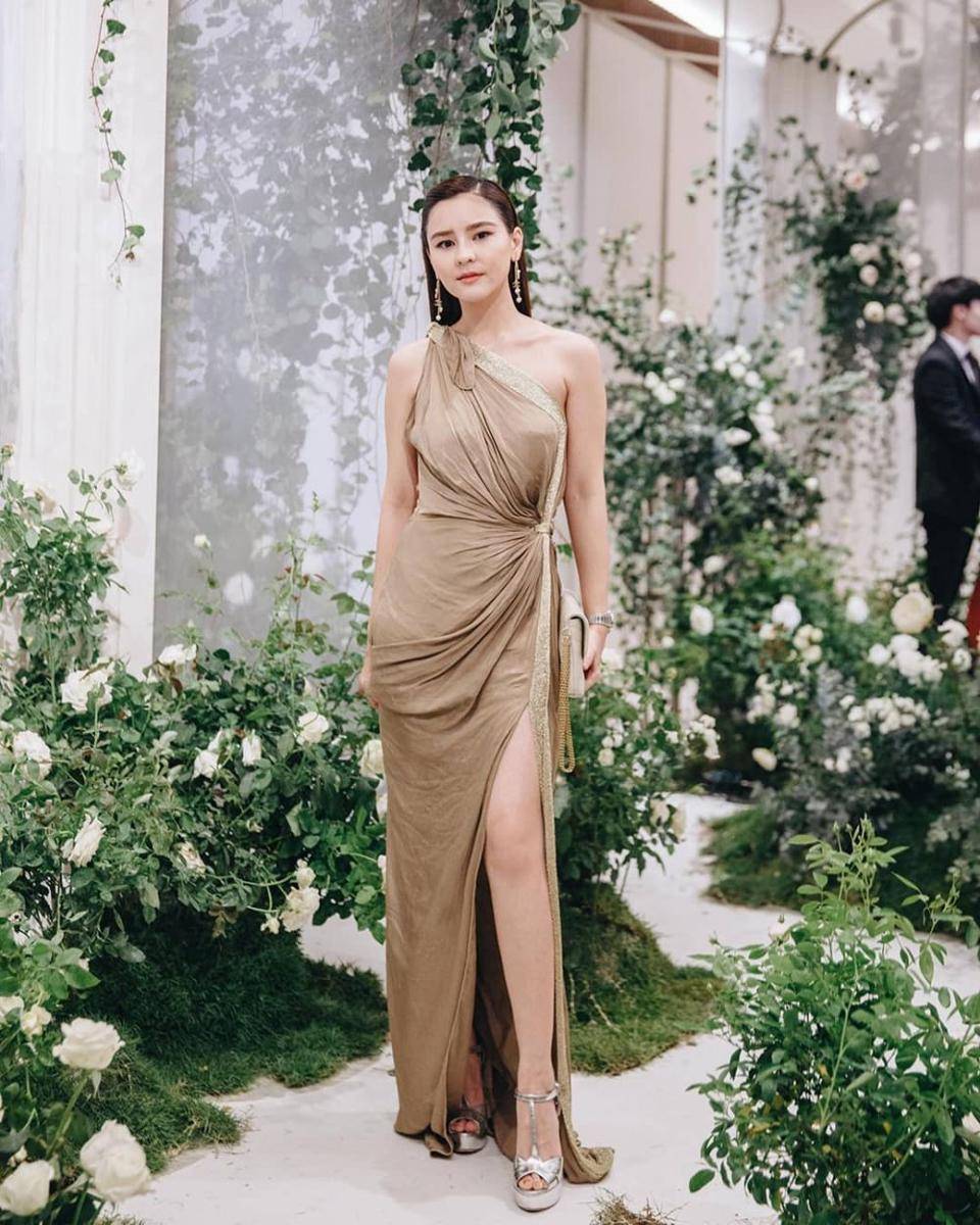 Aom Sushar (instagram.com/aom_sushar)
