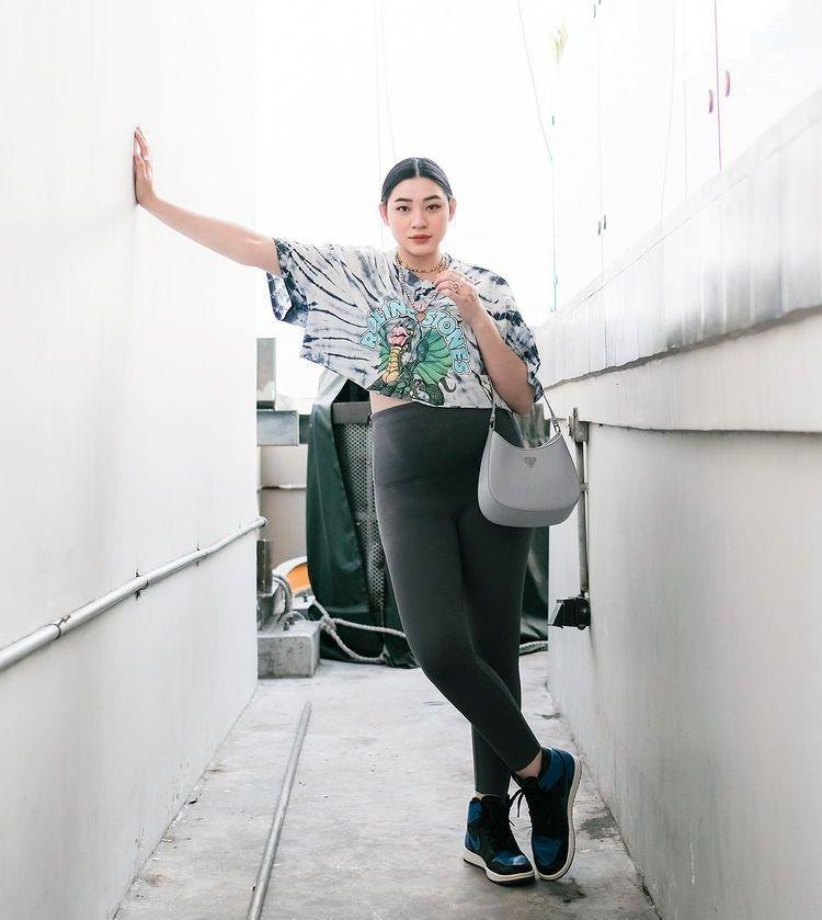 Hamil Tua, 10 Potret Baby Bump Patricia Devina Istri Billy Davidson