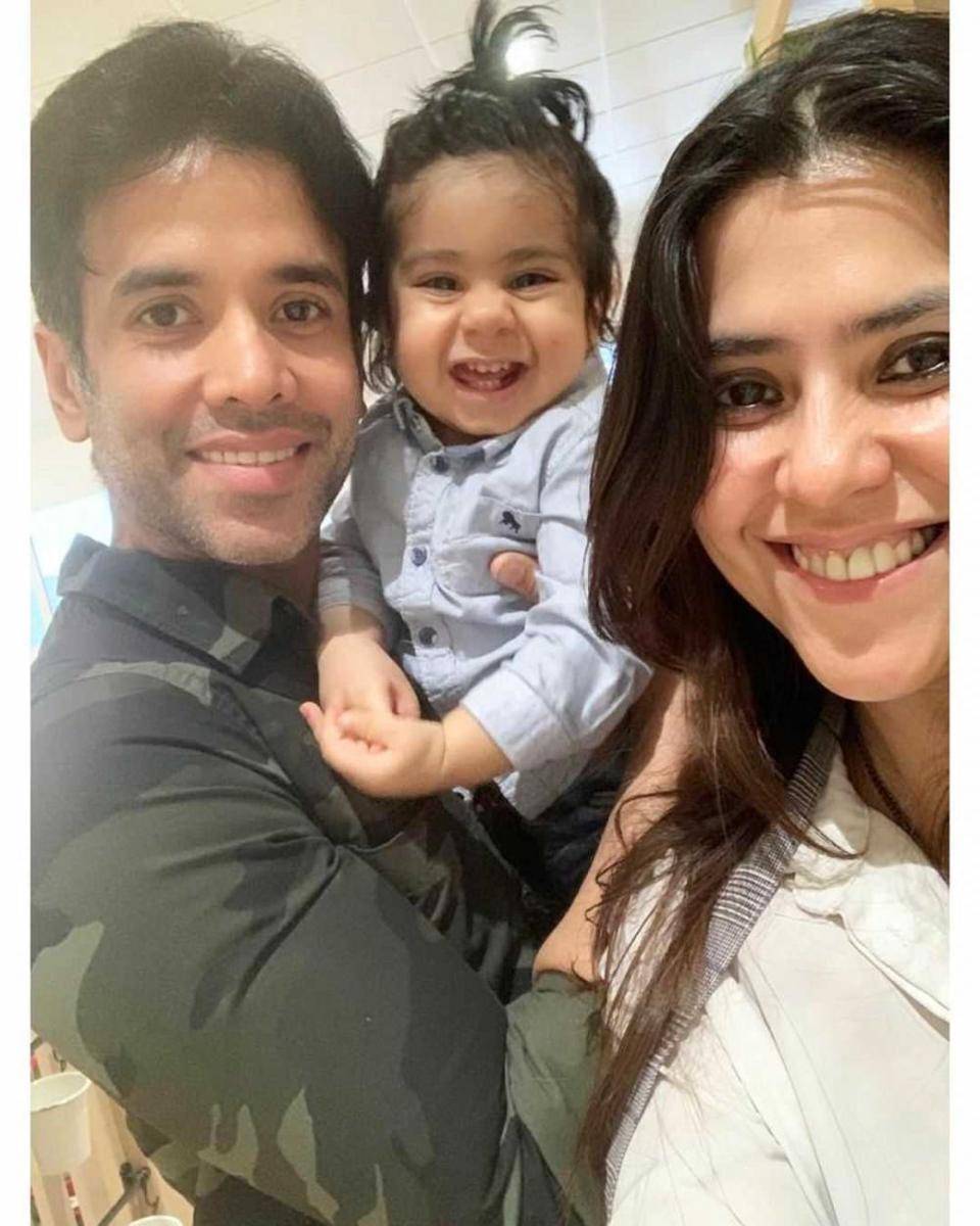 Ekta dan Tusshar Kapoor (instagram.com/tusshark89)