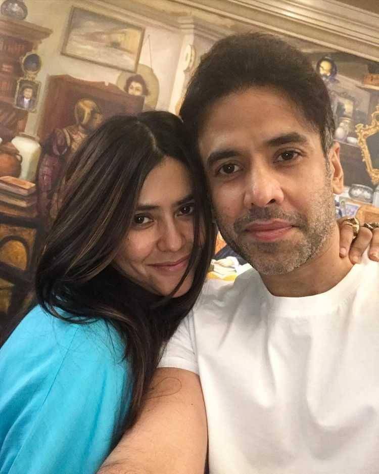 Ekta dan Tusshar Kapoor (instagram.com/tusshark89)