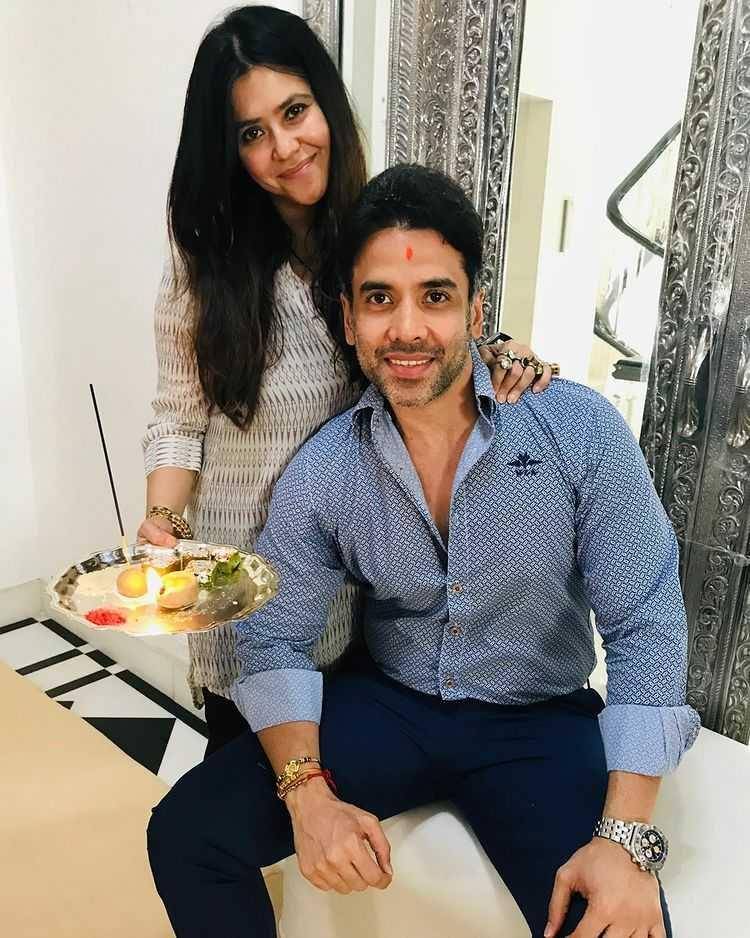 Ekta dan Tusshar Kapoor (instagram.com/tusshark89)