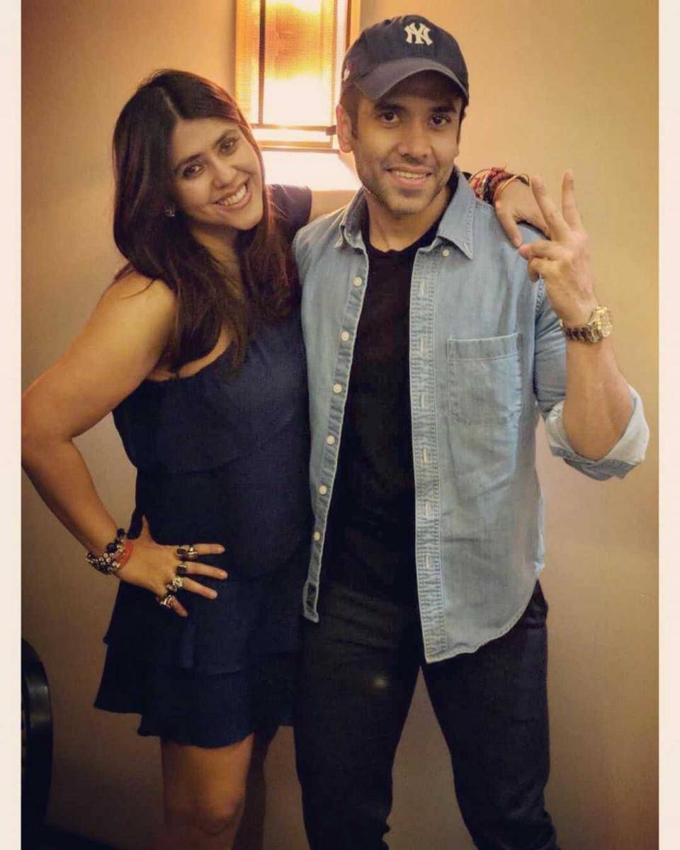Ekta dan Tusshar Kapoor (instagram.com/tusshark89)