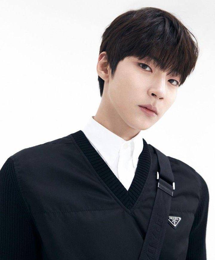 potret Hwang In Yeop (instagram.com/hi_high_hiy)