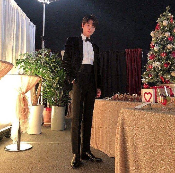 potret Hwang In Yeop (instagram.com/hi_high_hiy)