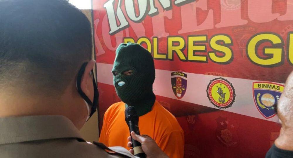 ‎Tersangka korupsi JJLS Rp 5 miliar, Roji Suyanta Lurah non aktif Karangawen, Kapanewon Girisubo, Kabupaten Gunungkidul