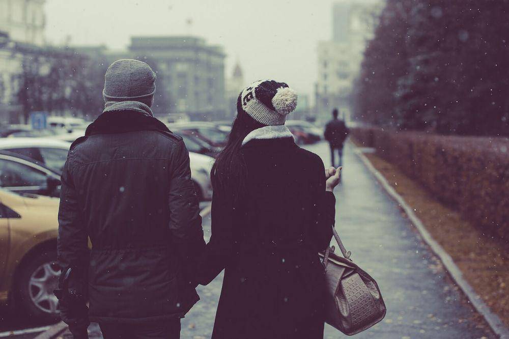 ilustrasi pasangan jalan bareng (pixabay.com/StockSnap)