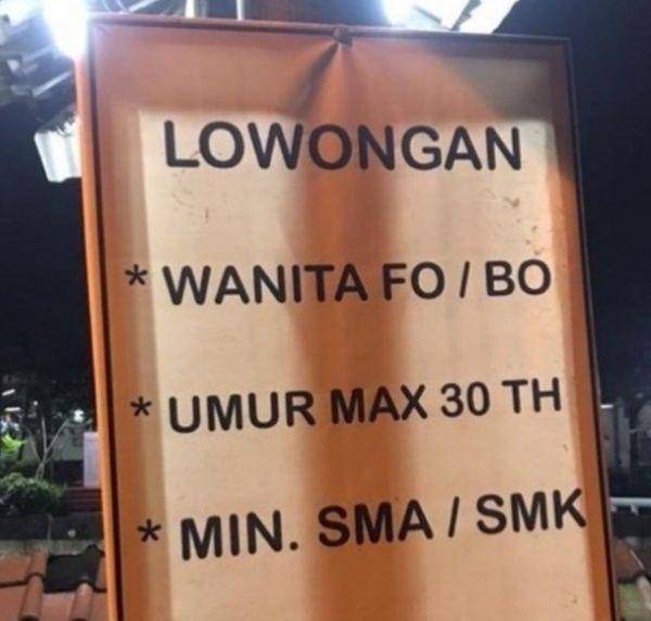 tulisan lowongan kerja nyeleneh (instagram.com/awreceh)