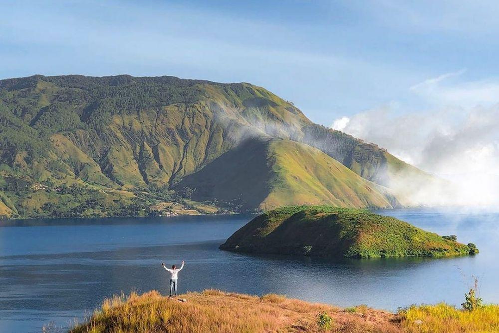 5 Surga Tersembunyi di Danau Toba, Alamnya bak di New Zealand!