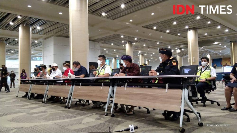 Situasi Bandara Internasional I Gusti Ngurah Rai saat pembukaan penerbangan internasional, Kamis (14/10/2021). (IDN Times / Ayu Afria)