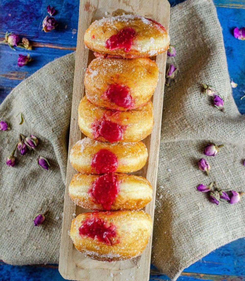 ilustrasi kudapan beignets (instagram.com/cakentaste)