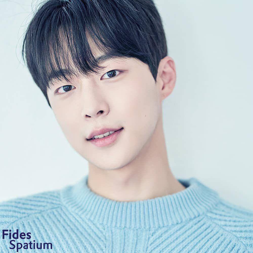 Bae In Hyuk (instagram.com/inhyuk_bb)