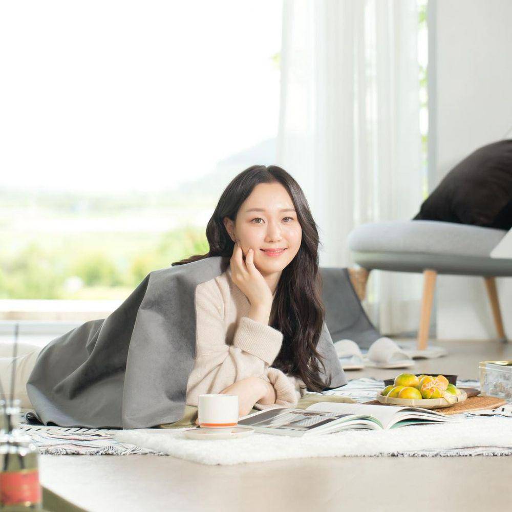 Lee Yoo Young (instagram.com/__youyoung__)