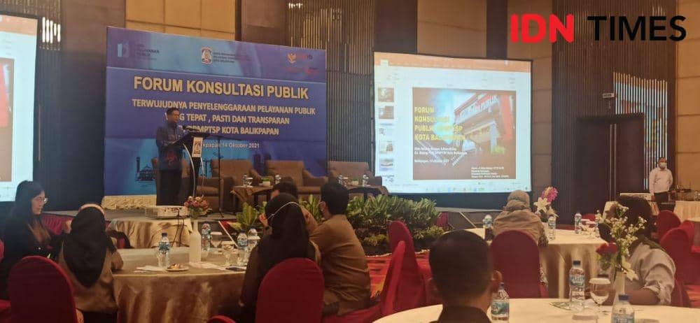 Forum konsultasi publik Dinas Penanaman Modal dan Perizinan Terpadu Satu Pintu (DPMPTSP) Kota Balikpapan. (IDN Times/Hilmansyah)