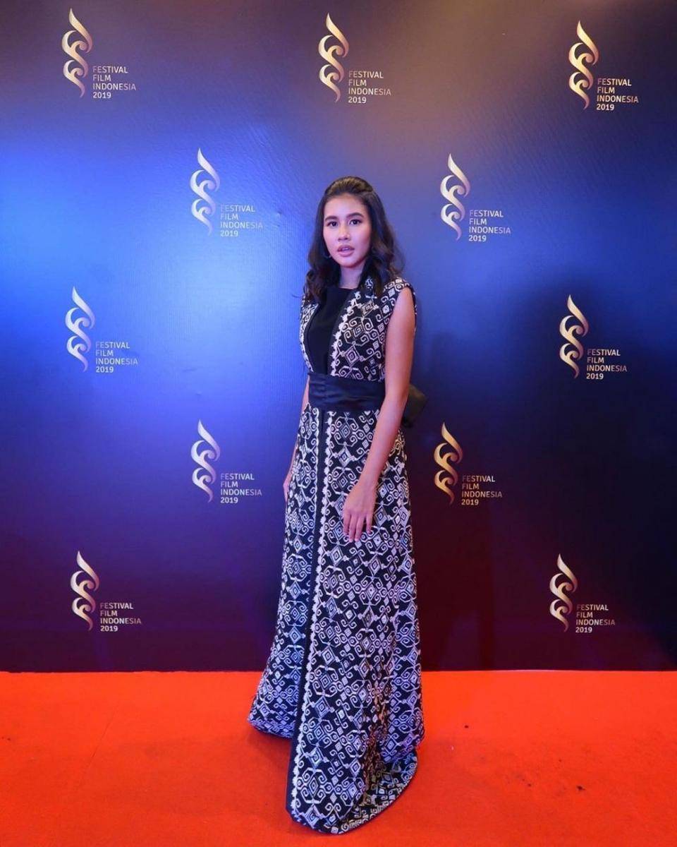 Dress Kondangan ala Shenina Cinnamon. (instagram.com/sheninacinnamon/)