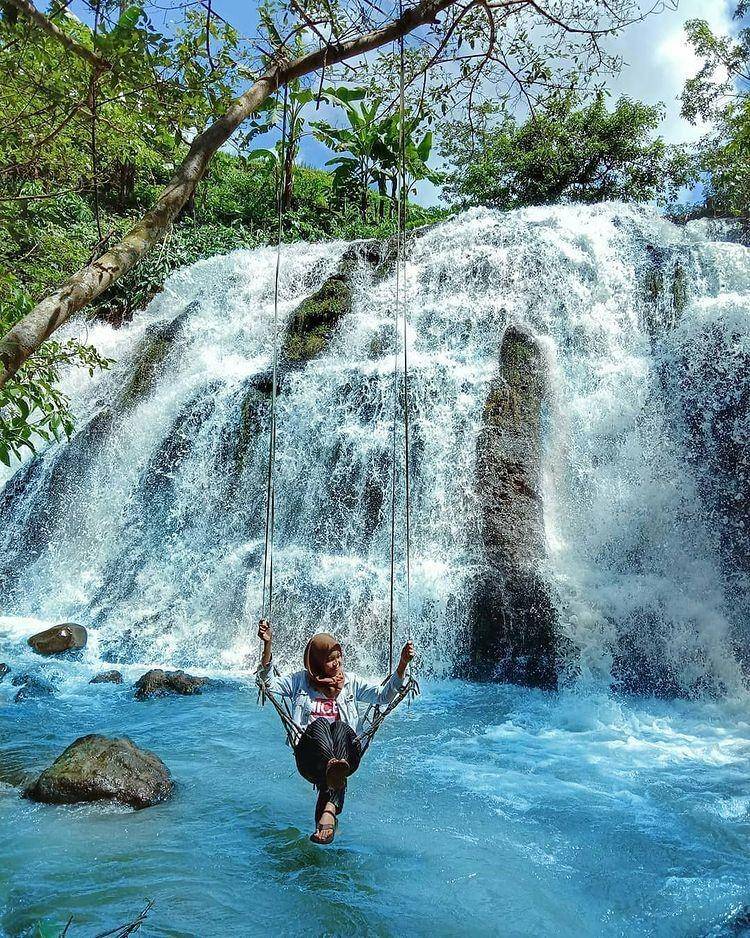 Air terjun setatah (Instagram.com/diah_wardani02)