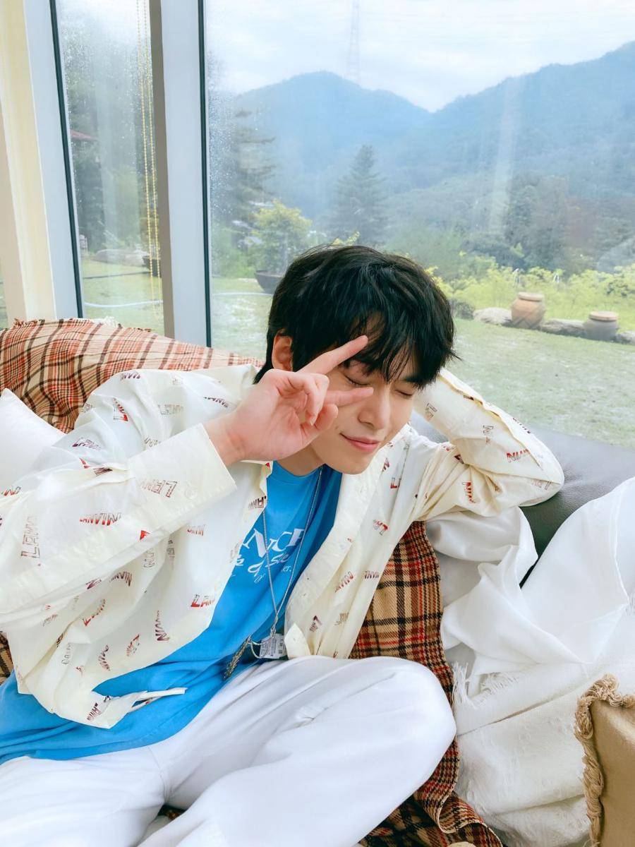 Doyoung NCT 127 (twitter.com/NCTsmtown_127)