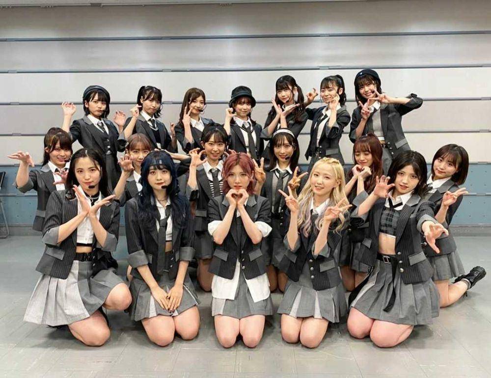 AKB48 (instagram.com/akb48)