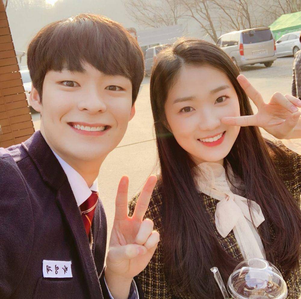 Song Gun Hee dan Kim Hye Yoon yang membintangi SKY Castle (instagram.com/hye_yoon1110)