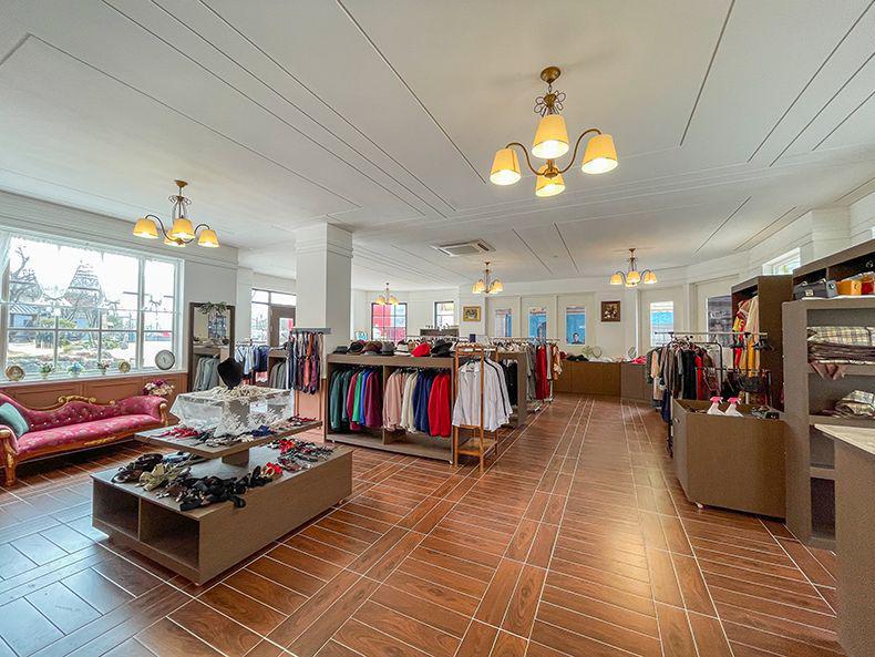 tempat persewaan baju-baju retro di Hapcheon Image Theme Park (gyeongnam.go.kr)