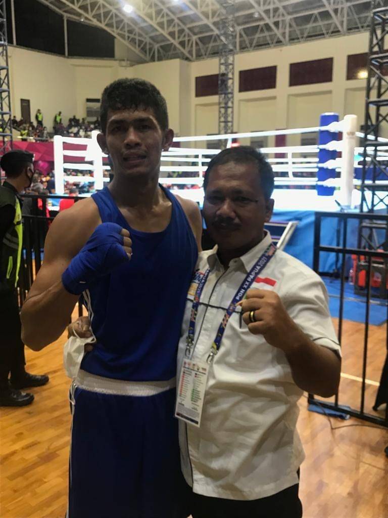 Sarohatua berhasil meraih medali emas dari tinju untuk Sumut di PON Papua (Dok.IDN Times/istimewa)