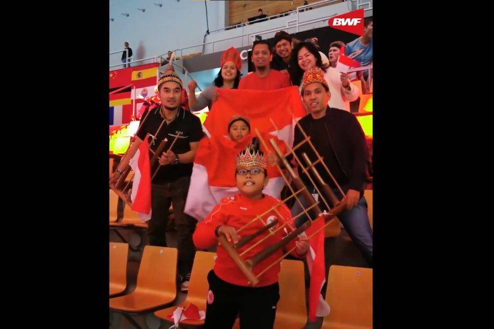 Supporter cilik Indonesia yang jadi sorota di Piala Thomas 2020. (instagram.com/bwf.official)